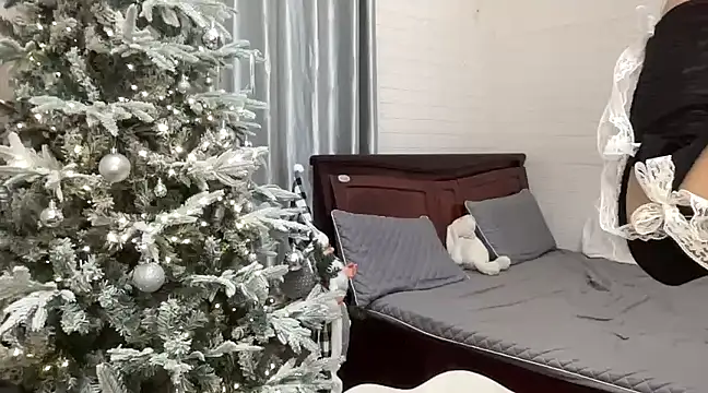 Snapshot of Henna192 chatting on December 21, 2024, 4:25 pm Henna192 online show from December 21, 2024, 4:25 pm