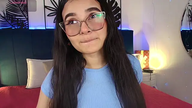 Snapshot of Tifanny_grey chatting on November 22, 2025, 7:46 pm Tifanny grey online show from November 22, 2025, 7:46 pm