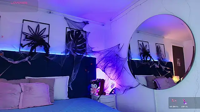 Snapshot of Tifanny_grey chatting on November 1, 2025, 7:41 pm Tifanny grey online show from November 1, 2025, 7:41 pm