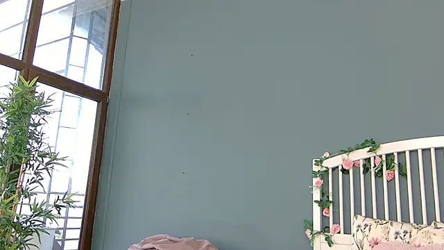 AlicePirs online show from April 7, 2026, 4:14 am