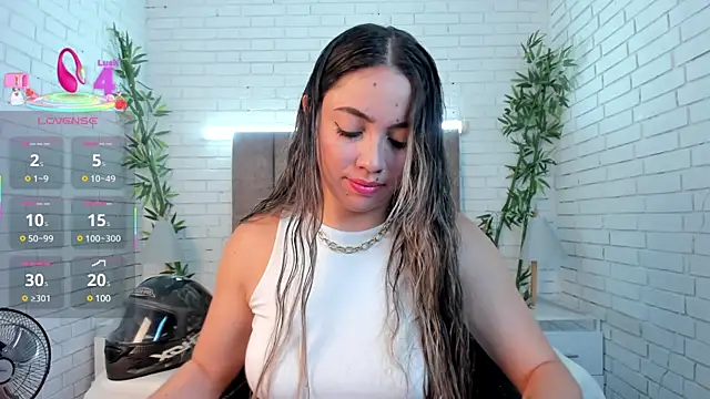 Alessia Taylorr online show from March 19, 2025, 12:01 pm