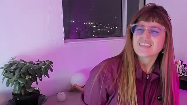 Snapshot of tekila__ chatting on April 15, 2026, 12:27 am tekila online show from April 15, 2026, 12:27 am