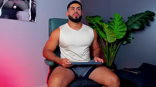 Snapshot of noah_crux chatting on February 9, 2026, 9:02 pm noah crux online show from February 9, 2026, 9:02 pm