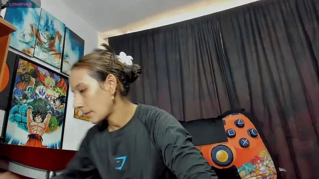 Valeria Fitness online show from July 27, 2026, 7:54 pm