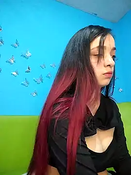 Snapshot of evelyn_prince1 chatting on November 14, 2025, 10:19 am evelyn prince1 online show from November 14, 2025, 10:19 am