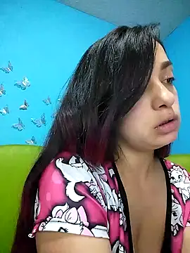 Snapshot of evelyn_prince1 chatting on November 15, 2025, 11:14 am evelyn prince1 online show from November 15, 2025, 11:14 am