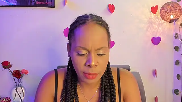 Snapshot of Camille_rose_ chatting on March 3, 2025, 8:21 pm Camille rose online show from March 3, 2025, 8:21 pm