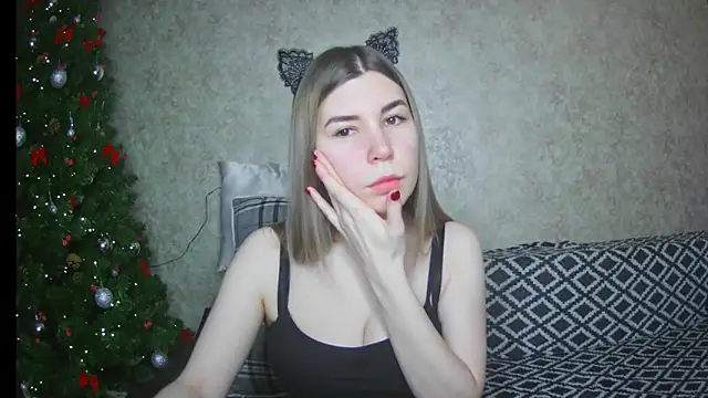 Snapshot of ElllaNuar chatting on January 22, 2025, 1:20 am ElllaNuar online show from January 22, 2025, 1:20 am