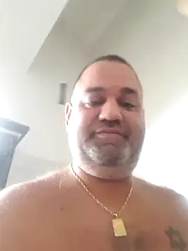 Snapshot of your_man85 chatting on February 1, 2025, 4:43 pm your man85 online show from February 1, 2025, 4:43 pm