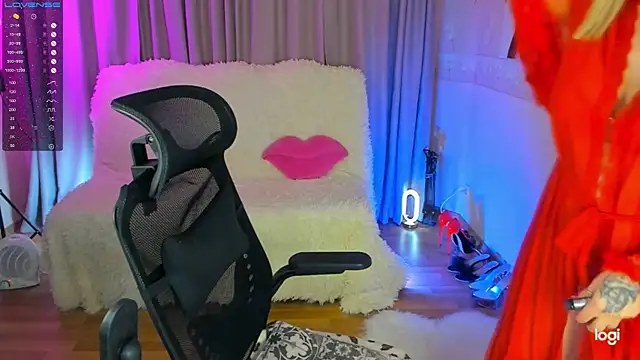 Snapshot of your_wild_amazon_forever chatting on November 9, 2025, 8:02 pm your wild amazon forever online show from November 9, 2025, 8:02 pm