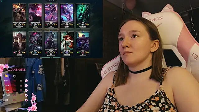 Snapshot of MoonlishSiren chatting on January 13, 2026, 6:34 pm MoonlishSiren online show from January 13, 2026, 6:34 pm