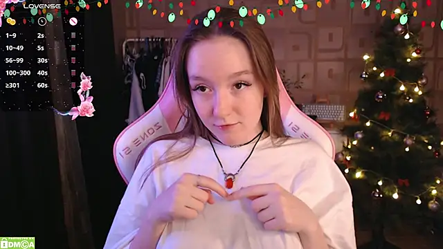 Snapshot of MoonlishSiren chatting on December 21, 2024, 6:11 pm MoonlishSiren online show from December 21, 2024, 6:11 pm