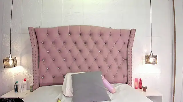 Snapshot of lia_sofiia chatting on June 16, 2026, 9:09 am lia sofiia online show from June 16, 2026, 9:09 am