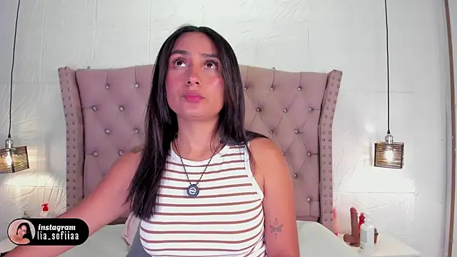 Snapshot of lia_sofiia chatting on May 2, 2026, 9:03 am lia sofiia online show from May 2, 2026, 9:03 am