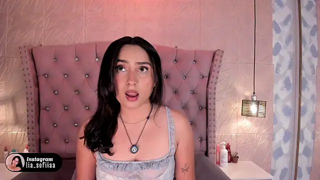 lia sofiia online show from April 4, 2026, 8:43 am