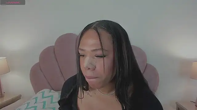 Nicole Paradise online show from September 15, 2025, 12:27 pm