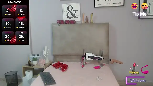 Snapshot of SophiaMeyerst chatting on April 24, 2026, 3:14 pm SophiaMeyerst online show from April 24, 2026, 3:14 pm