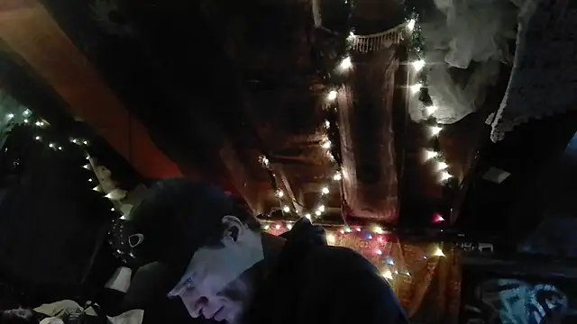 Snapshot of SpAzZ1234 chatting on March 21, 2025, 1:13 am SpAzZ1234 online show from March 21, 2025, 1:13 am