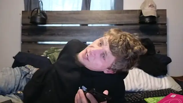 Snapshot of SpAzZ1234 chatting on February 13, 2026, 5:13 pm SpAzZ1234 online show from February 13, 2026, 5:13 pm