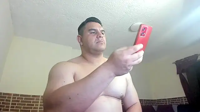 Snapshot of ApholoVV chatting on September 16, 2025, 1:01 pm ApholoVV online show from September 16, 2025, 1:01 pm