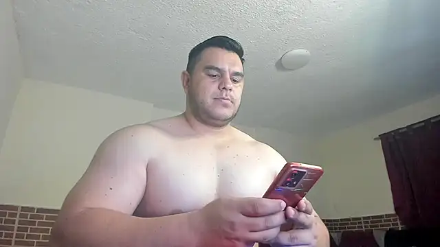 Snapshot of ApholoVV chatting on October 8, 2025, 6:04 am ApholoVV online show from October 8, 2025, 6:04 am