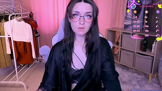 Snapshot of Molly_Sunshine chatting on September 26, 2025, 8:43 am Molly Sunshine online show from September 26, 2025, 8:43 am