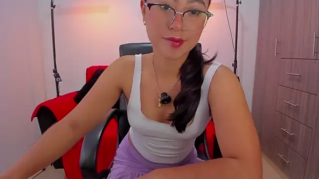 Snapshot of cloy_baby__ chatting on April 14, 2026, 11:37 am cloy baby online show from April 14, 2026, 11:37 am