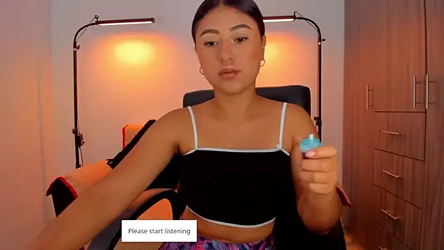 Snapshot of cloy_baby__ chatting on November 11, 2025, 10:21 am cloy baby online show from November 11, 2025, 10:21 am