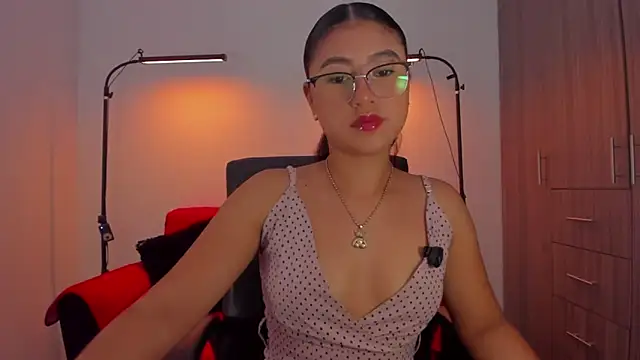 Snapshot of cloy_baby__ chatting on April 13, 2026, 11:25 am cloy baby online show from April 13, 2026, 11:25 am