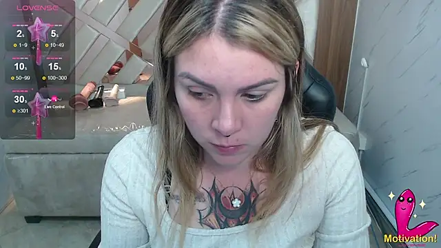 Snapshot of Paula_b_ chatting on June 22, 2026, 12:46 pm Paula b online show from June 22, 2026, 12:46 pm