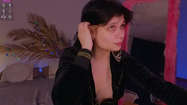 Snapshot of ari_rari chatting on February 1, 2025, 3:19 am ari rari online show from February 1, 2025, 3:19 am