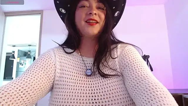 Snapshot of Layna_cold chatting on April 25, 2026, 5:10 pm Layna cold online show from April 25, 2026, 5:10 pm