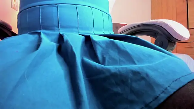 paula kawaiifu  online show from November 22, 2025, 1:54 pm