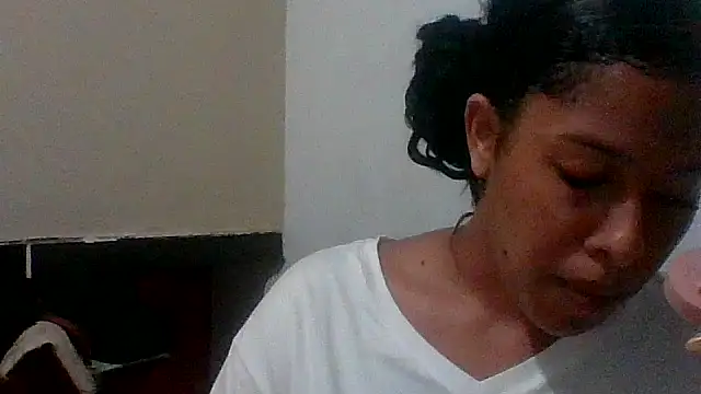 Kitra New online show from October 22, 2025, 7:52 am