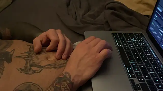 Snapshot of kameray12 chatting on March 9, 2025, 8:10 pm kameray12 online show from March 9, 2025, 8:10 pm