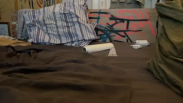 Snapshot of kameray12 chatting on March 17, 2025, 1:18 pm kameray12 online show from March 17, 2025, 1:18 pm