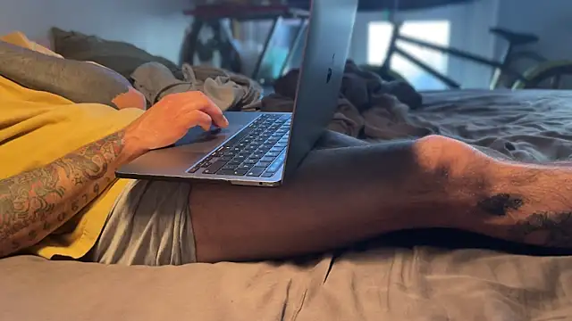 Snapshot of kameray12 chatting on March 9, 2025, 1:59 pm kameray12 online show from March 9, 2025, 1:59 pm