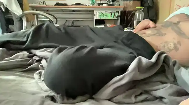 Snapshot of kameray12 chatting on February 23, 2025, 7:55 am kameray12 online show from February 23, 2025, 7:55 am