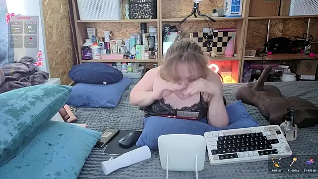 MiniNatalie online show from March 5, 2026, 7:05 am