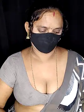 Snapshot of vintage-vibs chatting on March 29, 2026, 6:31 pm vintage-vibs online show from March 29, 2026, 6:31 pm