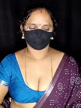 Snapshot of vintage-vibs chatting on March 28, 2026, 6:14 am vintage-vibs online show from March 28, 2026, 6:14 am