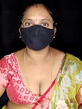 vintage-vibs online show from November 12, 2025, 6:17 am