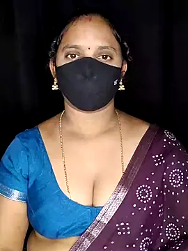 Snapshot of vintage-vibs chatting on April 16, 2026, 4:35 am vintage-vibs online show from April 16, 2026, 4:35 am