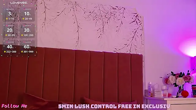 PinkySparks online show from April 10, 2026, 7:43 pm