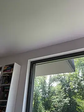 Mia-Minou online show from July 18, 2026, 1:30 pm