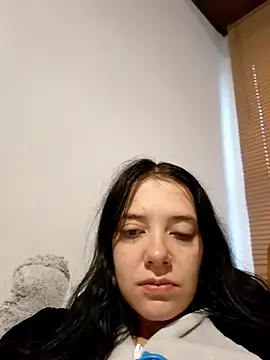 Isabella 21x online show from February 5, 2026, 11:50 am