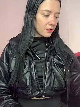 Snapshot of Isabella_21x chatting on December 15, 2025, 12:44 pm Isabella 21x online show from December 15, 2025, 12:44 pm