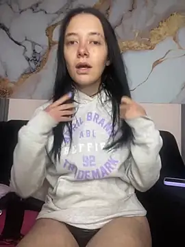 Snapshot of Isabella_21x chatting on September 22, 2025, 12:44 pm Isabella 21x online show from September 22, 2025, 12:44 pm