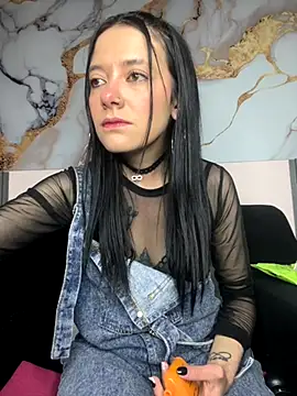 Snapshot of Isabella_21x chatting on October 4, 2025, 12:39 pm Isabella 21x online show from October 4, 2025, 12:39 pm