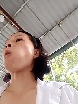 Snapshot of Aninyin22 chatting on October 26, 2025, 12:00 am Aninyin22 online show from October 26, 2025, 12:00 am